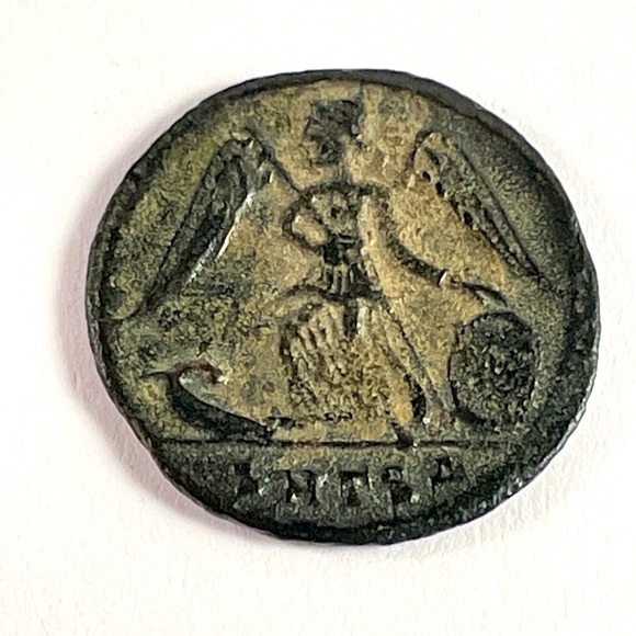 CONSTANTINE I the GREAT Founds Constantinople 332 - 333 AD Ancient Roman Coin - Picture 3 of 16